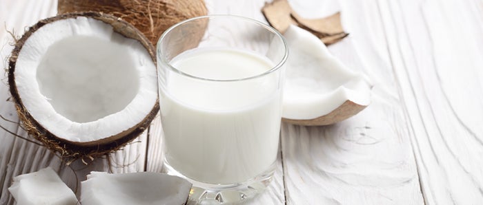 beneficios-de-la-leche-de-coco